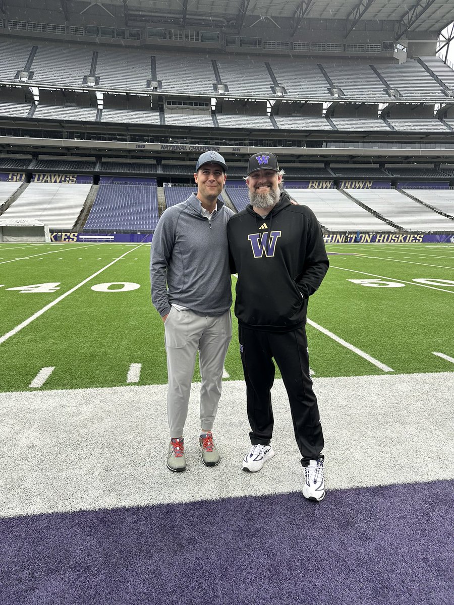 Thanks to @UW_Football & @CoachJeddFisch for the hospitality! Good to see Stephen Belichick and Old Man Rivers @brennanpcarroll, who coached me at USC.