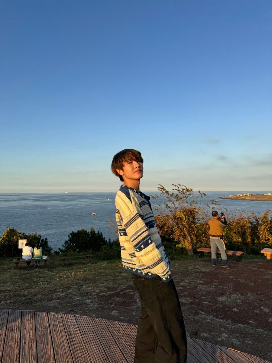 thxrenjun23's tweet photo. น้องอินจุนคนเก่ง ขอบคุณที่เกิดมาให้รัก ภูมิใจในตัวอินจุนมามากๆเลยนะคับคนเก่ง🦊💛🌟
#나에게_돌아오는날_한걸음에_널마중갈게 

https://t.co/ZP0XcTCBdC