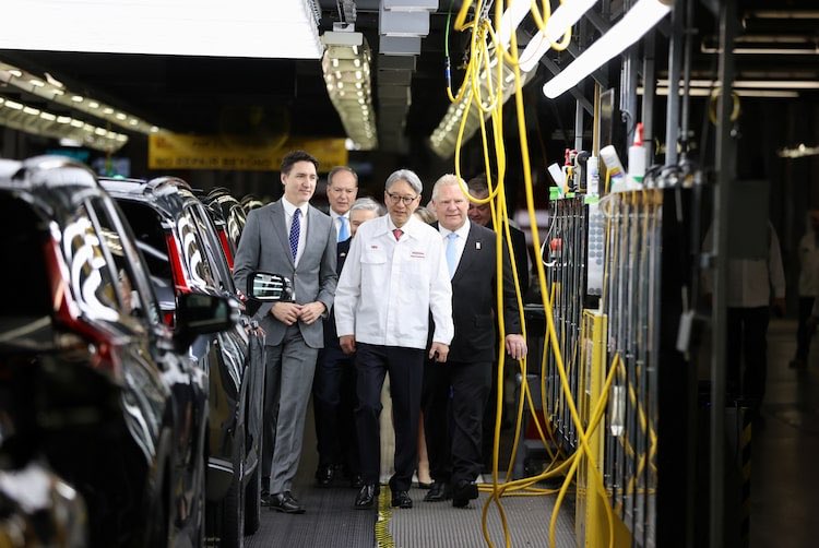 Federal government, Ontario announce $15-billion Honda EV deal theglobeandmail.com/business/artic…