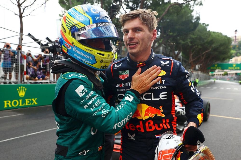 vd_yannick's tweet photo. Expectation 🔊 | Max Verstappen will be joining Aston Martin in 2025/2026 with Adrian Newey, and Honda joining the team. 

📸| Red Bull Content Pool https://t.co/xntlyZbmxT