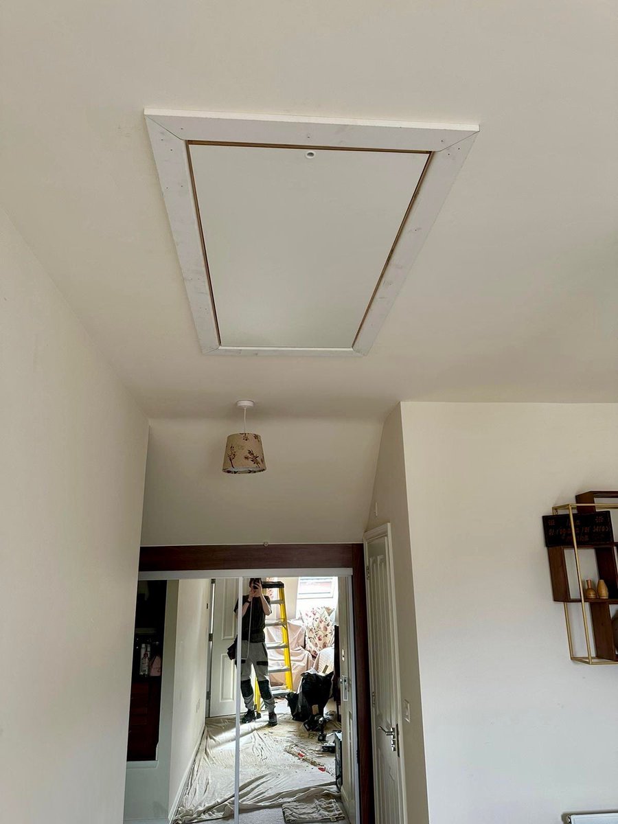 loftladderpros's tweet image. Jamie quoted for our customers new build house in Milton Keynes.
Less than 2 weeks later our Ginge &amp;amp; Alfie had fitted a deluxe wooden ladder and boarded the full loft space😊👏👌
For a free loft survey give us a call on 0808 301 9548.
homecountiesloftladders.co.uk
#loftstorage