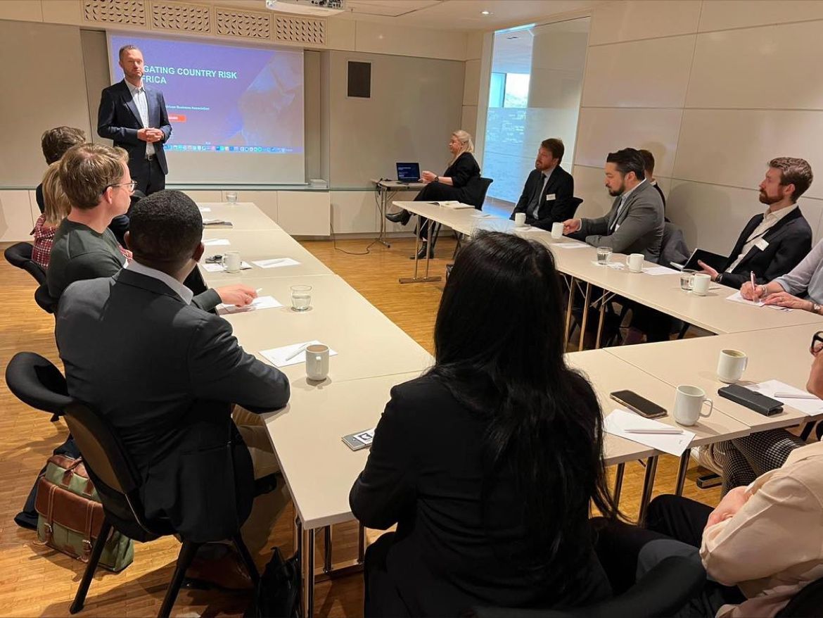 Very insightful NABA member meeting with @PangeaRisk in Oslo. Thank you, Robert Besseling for taking the time to share analysis on navigating country risk for Norwegian companies in #Africa