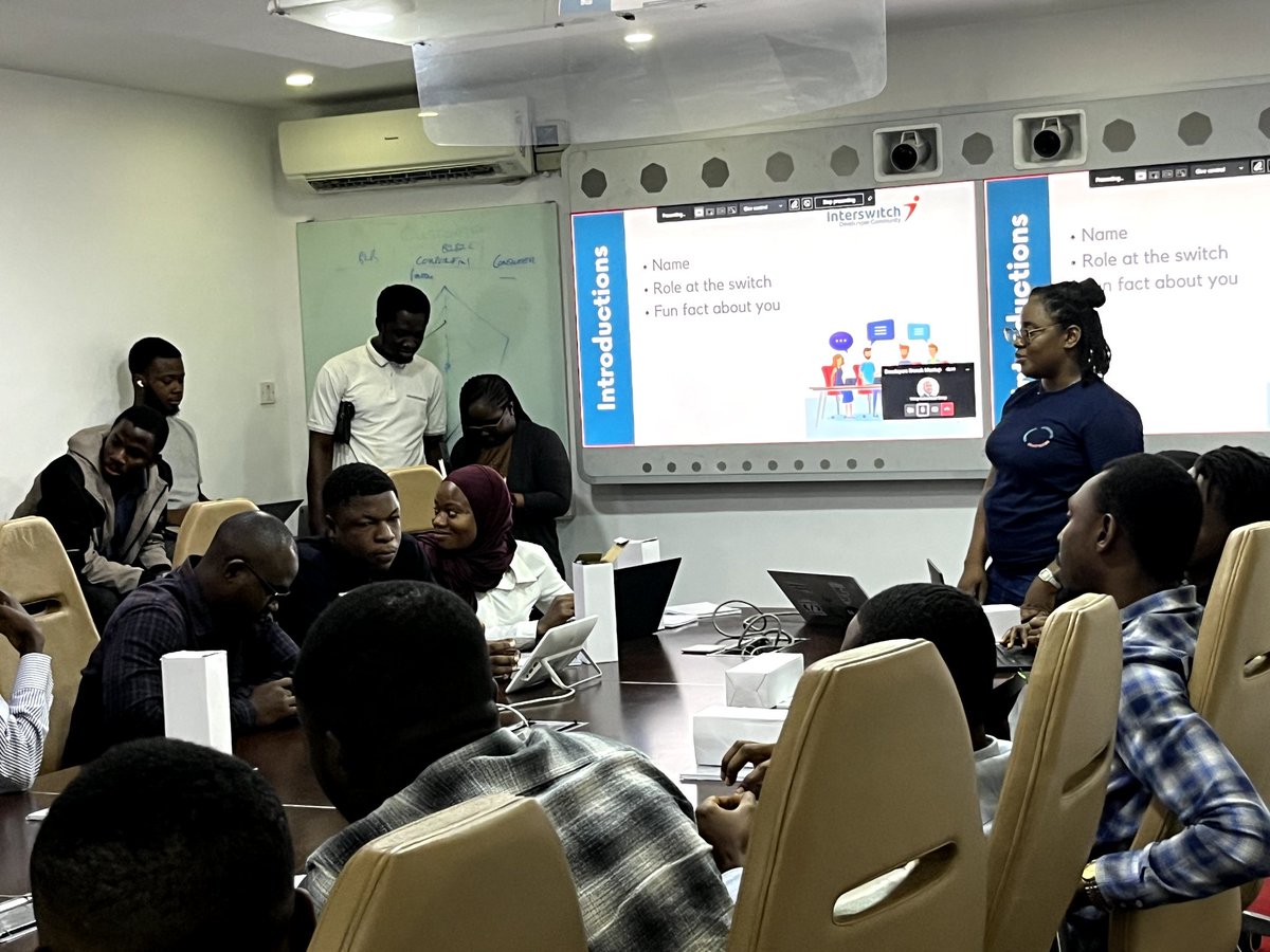 InterswitchDev's tweet image. Throwback to our Dev Brunch Meetup as it's #ThrowbackThursday! We had such a fun time with our Developers sharing insights and having a good laugh. 😊
#interswitchdeveloperscommunity
