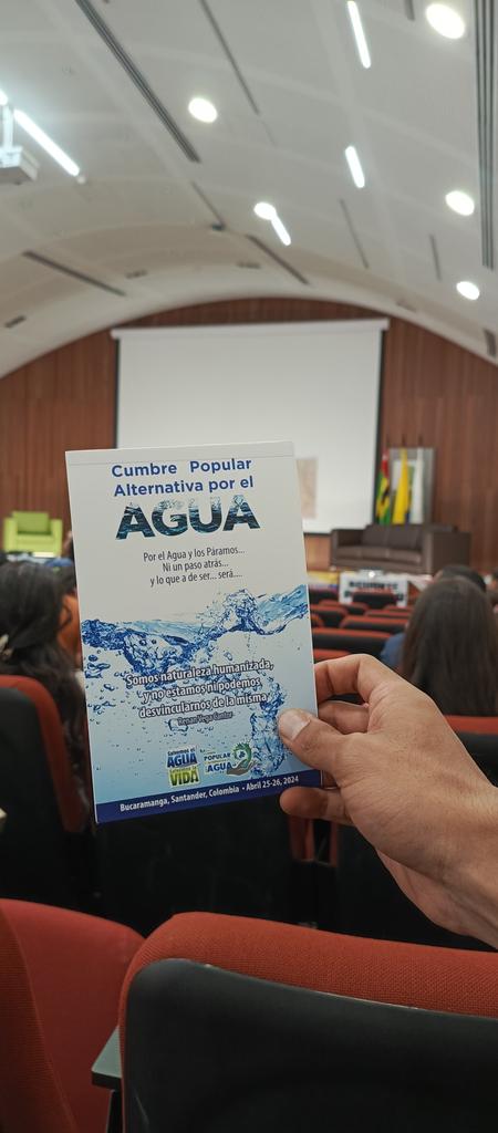 Iniciamos la Cumbre Popular y alternativa por el agua de Santander. #Nohauaguaparatatantaavaricia #ladefensadelaguaesahora @PlataformaDesc @ComiteSanturban