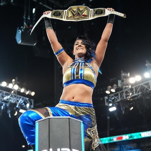 luv4bayley tweet picture