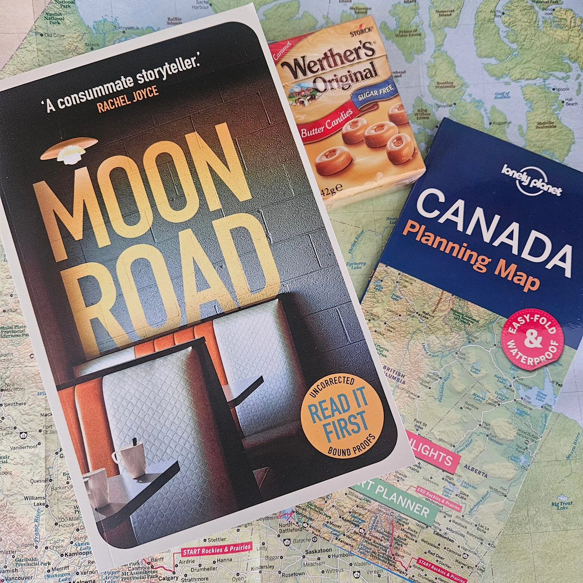 Absolutely thrilled to receive a proof of Moon Road by Sarah Leipciger with a Canada trip planner and treats today from @DoubledayUK Been so looking forward to this one since I first heard about it so that's tonights reading sorted! 👍 It's out 16th May