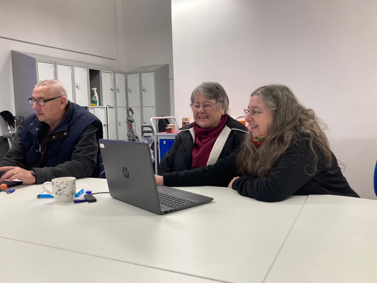 Our digital learners in Dumfries have been working towards certification and are enjoying their new found digital skills. If you would like any further information re digital skills, please contact Shelagh on: Shelagh.Roberts@dumgal.gov.uk #newskills #digitalgoals
