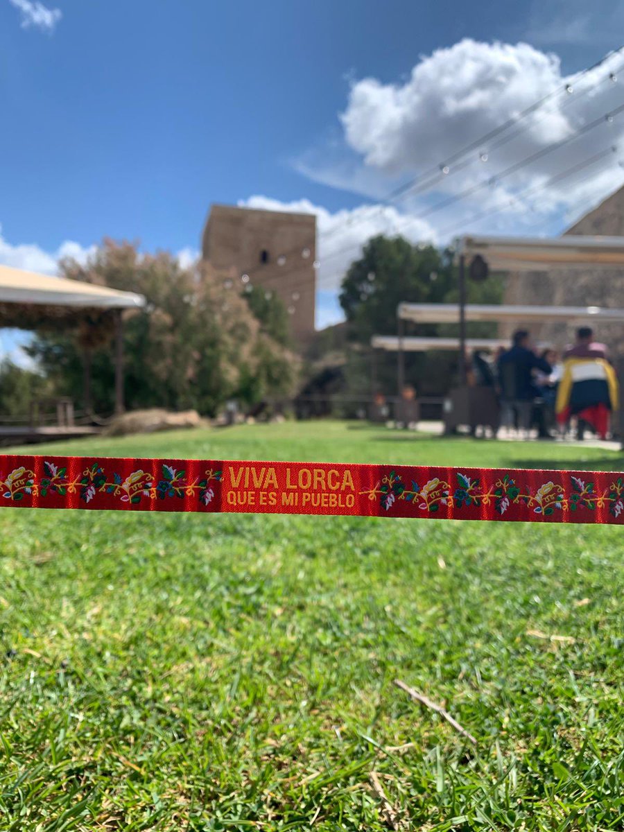 VIVA LORCA QUE ES MI PUEBLO

Ponemos a la venta estas pulseras que hacen un guiño a los refajos lorquinos y llevan la conocida frase “Viva Lorca que es mi pueblo” de la letra de la jota de #Lorca. 

¡Orgullosos de ser lorquinos!

¡No te quedes sin la tuya! Por tan solo 1€.