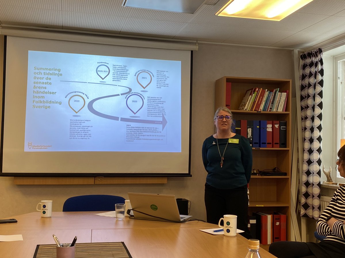 Var en sväng i Burträsk idag och tog del av Linda Lindbergs information om stora förändringar inom studieförbunden och inom Studieförbundet Vuxenskolan i Västerbotten i synnerhet.