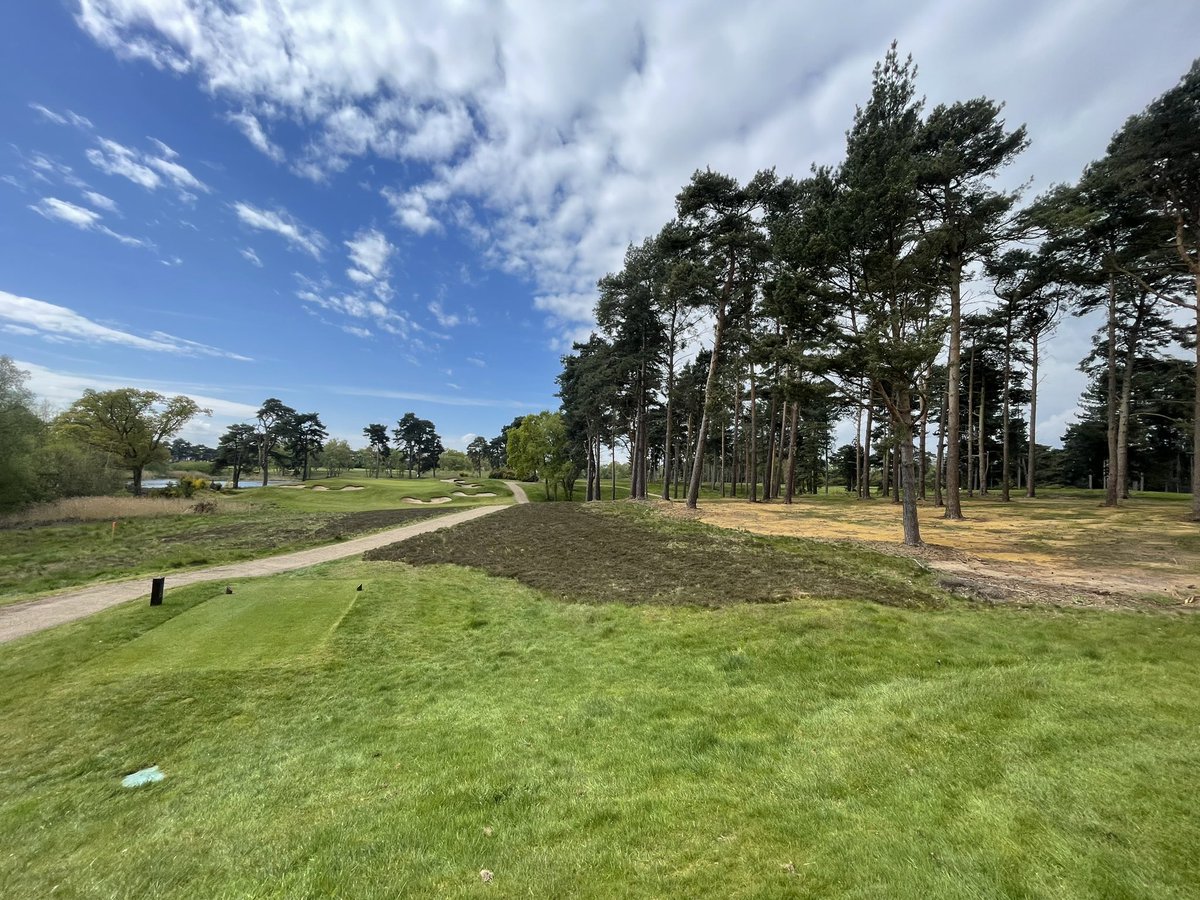 GreenkeeperJB21's tweet photo. Hats off to @IgcGreenkeepers and his team. Presentation to this quality after an awful winter! Woodland management at its finest, fine fescues, quality of heather, fast pure greens! Well worth the 2hr drive 😍👏🏼 https://t.co/tzNKKuK5gj