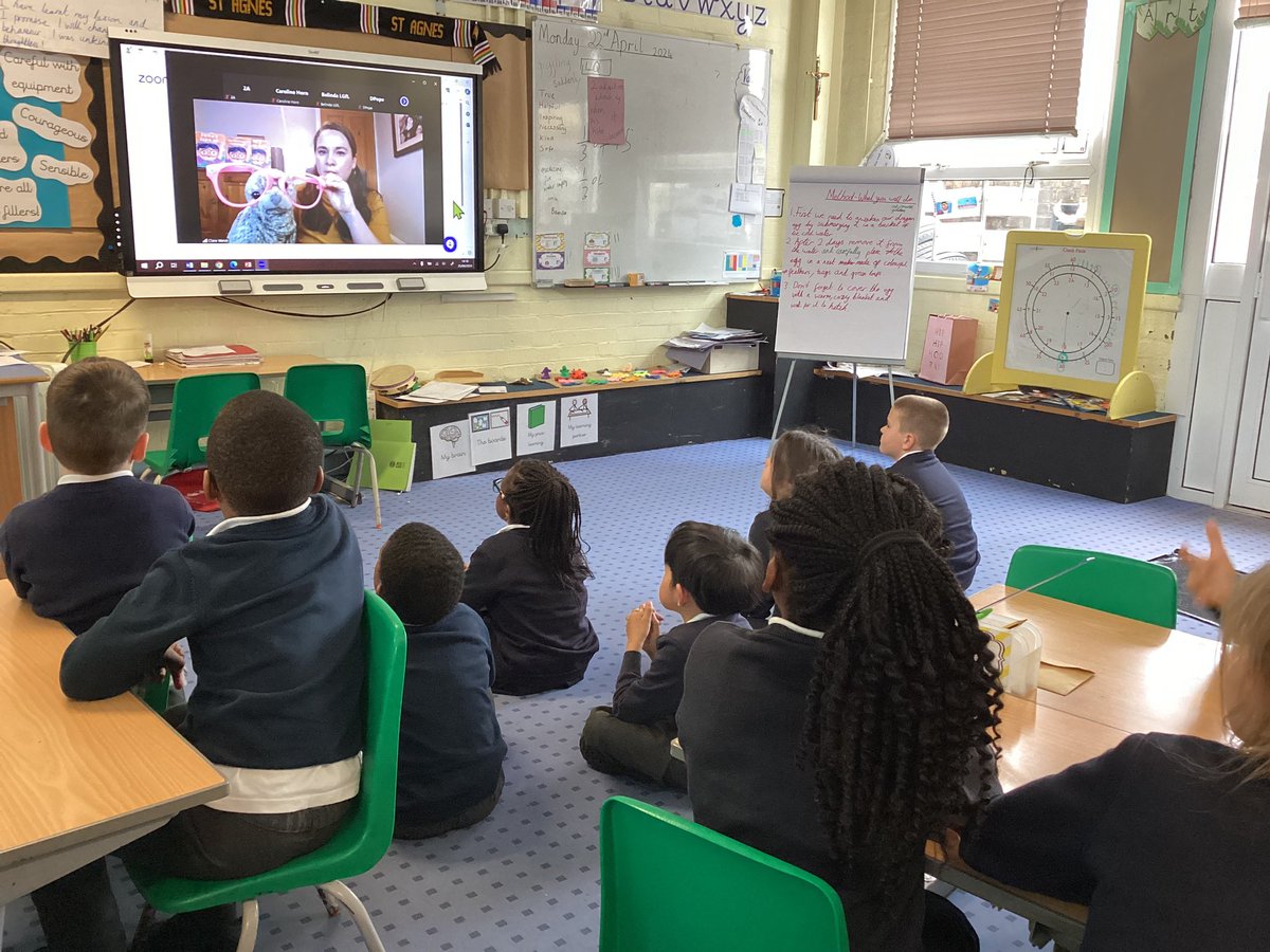 2A and 2B enjoyed a webinar with @readingzone and @ClareHelenWelsh focusing on resilience and supporting children’s mental health. We can’t to make our sunny side specs! Thank you very much!