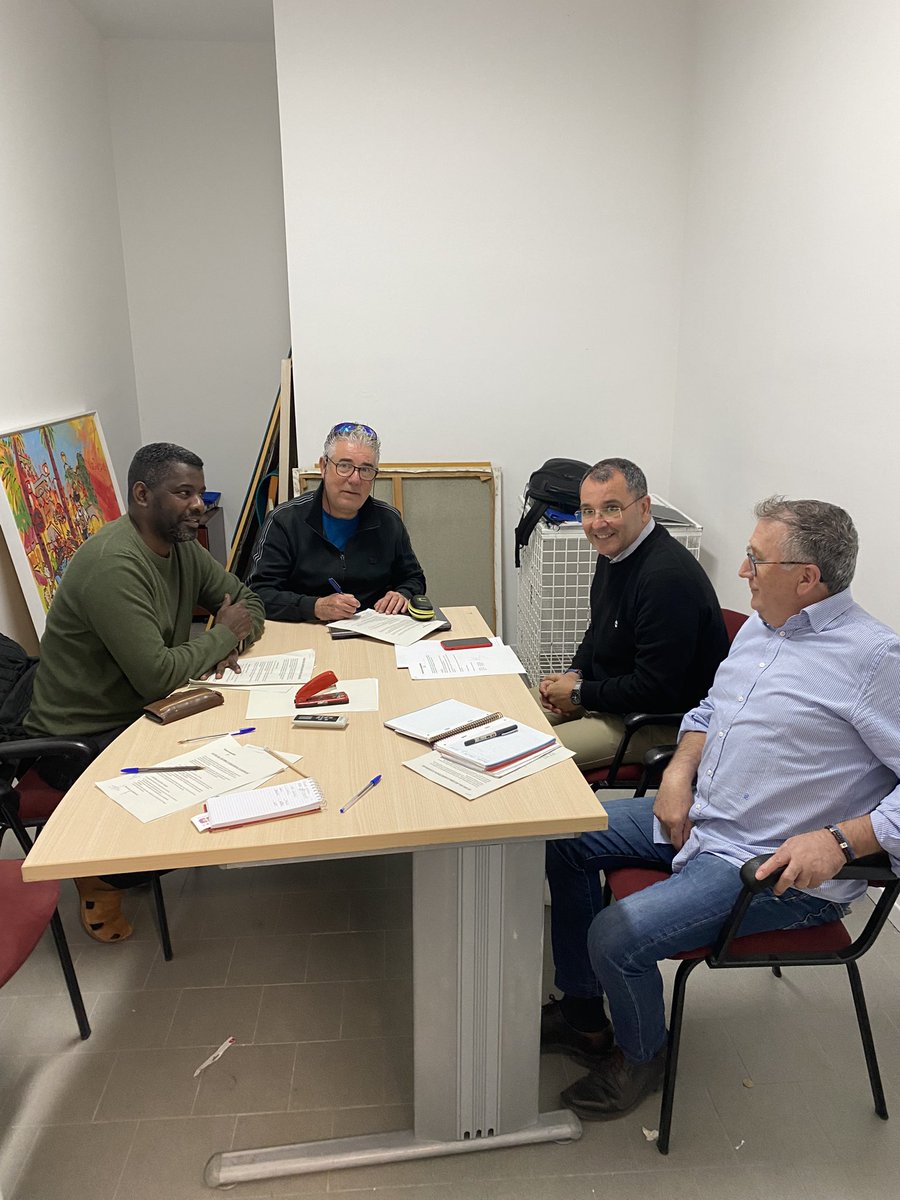 Avui s’ha signat l’Acord de guardies del Servei de Manteniment de l’empresa municipal de Viladecans Viqual. <a href="/sal_ccoo_cat/">Adm. Local CCOO CAT</a> <a href="/ccoo_bll_apag/">CCOO BLL APAG +drets +accioterritorial +proximitat</a> @JmRomero73