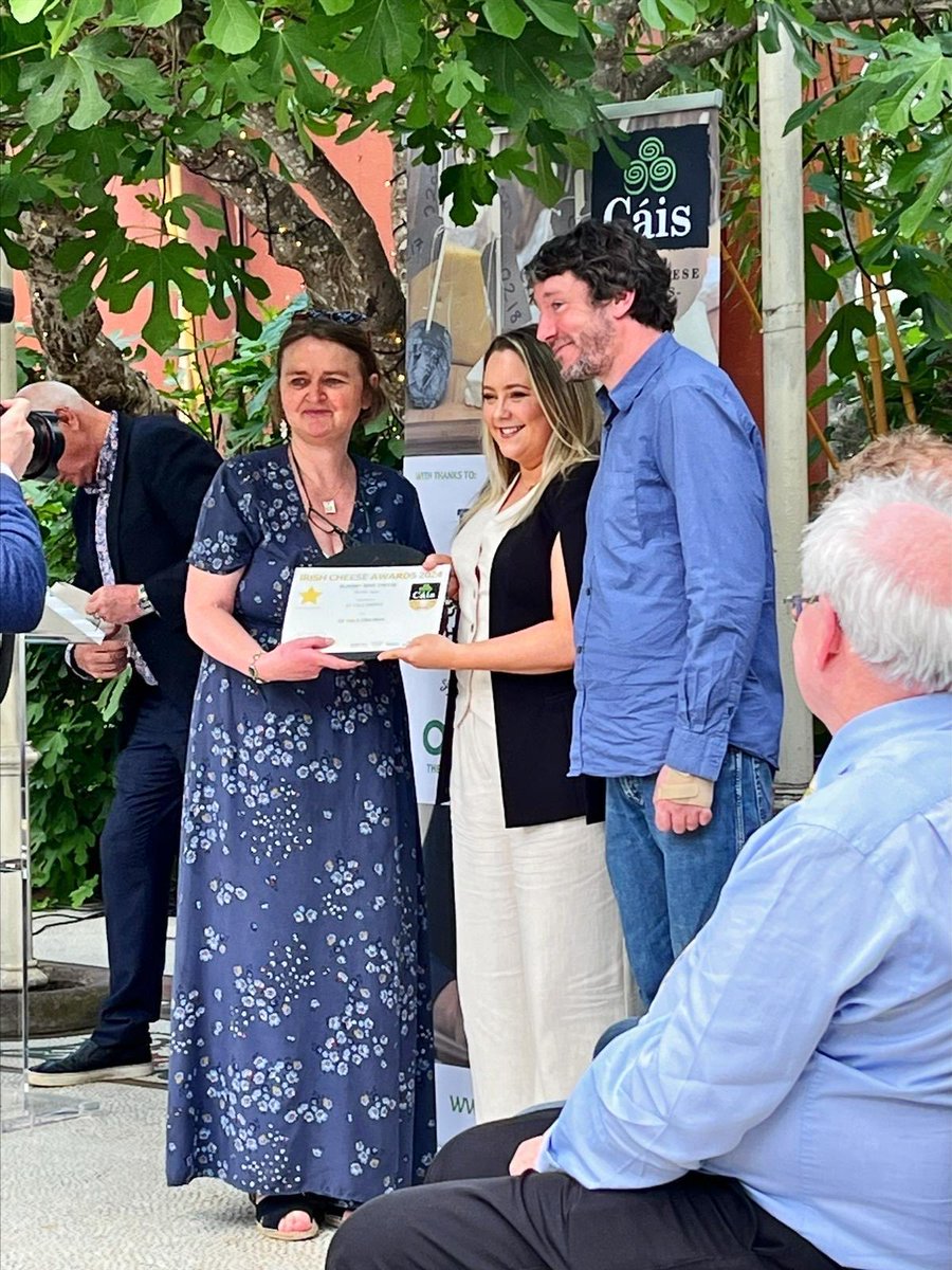 We were genuinely surprised & delighted to win Gold for our St.Tola Original log ⁦@caisireland⁩ Irish cheese awards yesterday .Thank you to Clodagh ⁦@Sysco⁩ for presenting the award to us .Our St.Tola Ash cheeses won Silver & Bronze & our Crottin Bronze .