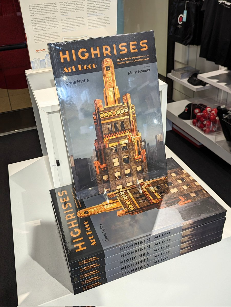 @Hythacg On display at the Chicago Architecture Center shop when I passed through last week.