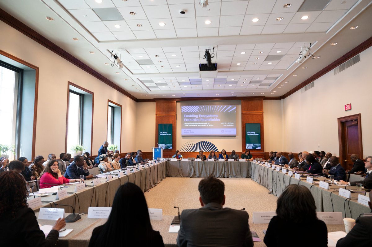 USChamberAfrica's tweet photo. #BankWeek is back with a bang!
We hosted a true A to Z of meetings with leaders from across #Africa, from Burkina Faso to Zambia, officials from BEAC, @AfDB_Group, @USTreasury, @StateDept, and @WhiteHouse. Join the conversation and follow for recaps of @WorldBank and @IMF Week. https://t.co/VTkzgZeKmk
