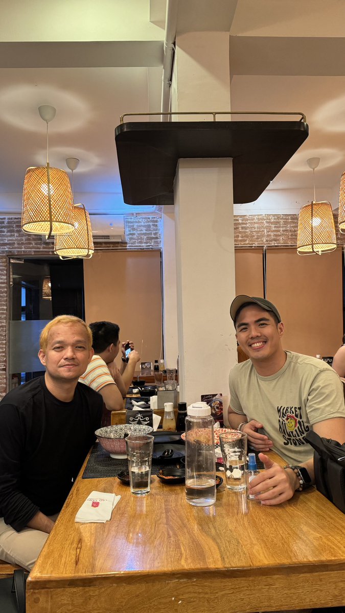 karlangel_rocks's tweet photo. In another episode of - “We haven’t seen each other in months, pero sa mga kwento - #AngGandaMo”

Hahaha ayoko na @ryantresplacios https://t.co/RY4lb7hFKJ