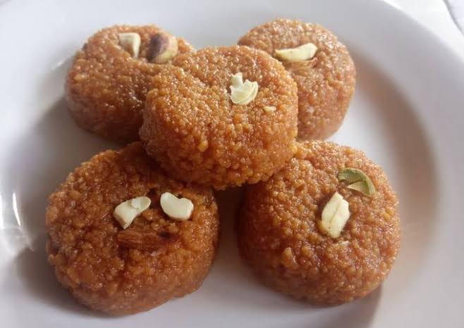 Rajkot

Food: Thabdina Penda (sweet)