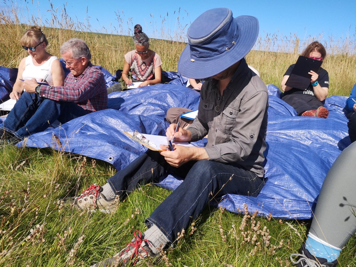 Are you an artist living and working in the Outer Hebrides who finds inspiration in the nature and wildlife of these special islands? If yes, we invite you to get involved in this year's Outer Hebrides Wildlife Festival Art Exhibition! All the info 👇 outerhebrideswildlifefestival.co.uk/exhibit-your-a…