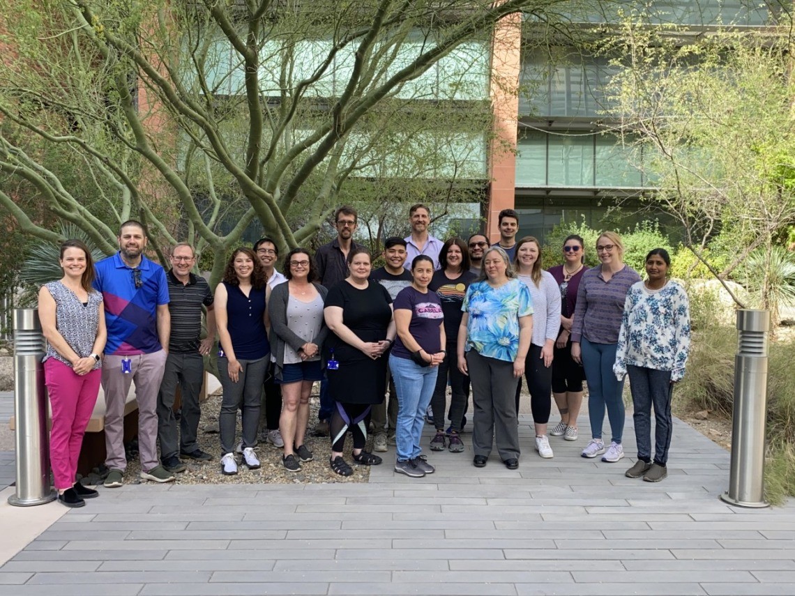 For #NationalDNADay on April 25, we appreciate all the amazing people behind the Arizona Genetics Core, one of our research support services at the BIO5 Institute! Thank you for helping drive our research forward! Learn more about AZGC: bit.ly/3UmQv0k