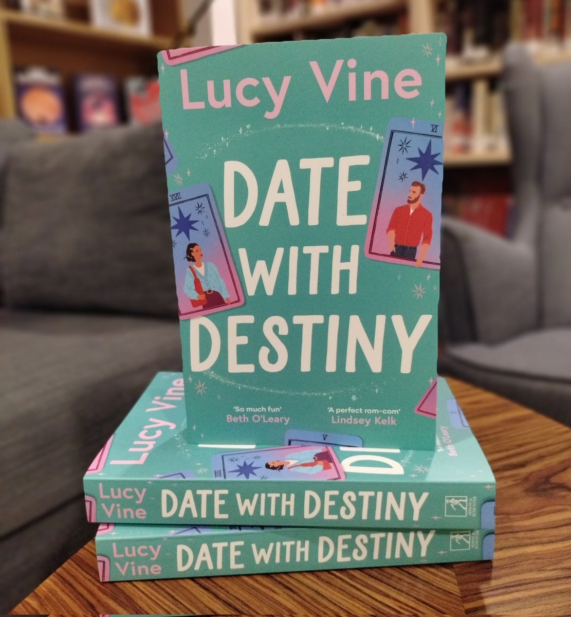 Just 2 weeks left to wait till @Lecv's BRILLIANT new novel #DateWithDestiny publishes... don't delay, pre-order TODAY! 'So much fun' BETH O'LEARY 'A perfect rom-com' LINDSEY KELK 'Hilarious and full of wisdom!' DAISY BUCHANAN simonandschuster.co.uk/books/Date-wit…