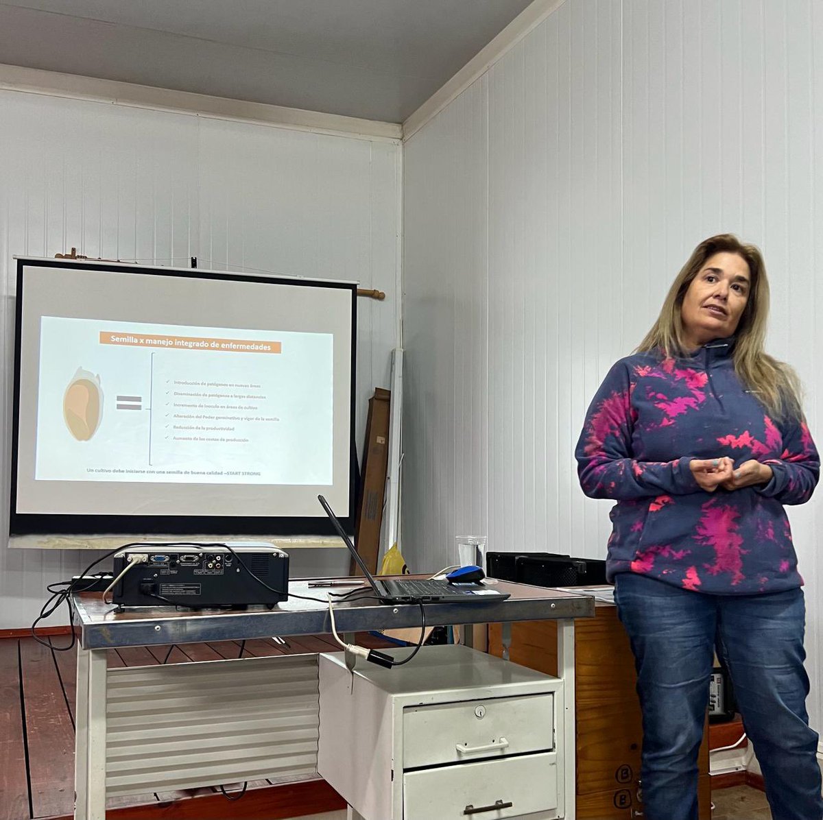 💬Arrancamos Jornada de Cultivos de invierno🌱
📍Sofoval, Colonia Valdense
▪️Lanzamiento y novedades de trigo, colza y línea Nutrition 
▪️Actualización de enfermedades en trigo y cebada. Ing. Agr. MSc Lucrecia Couretot <a href="/lucrecouretot/">Lucrecia Couretot</a> 

#3agro
