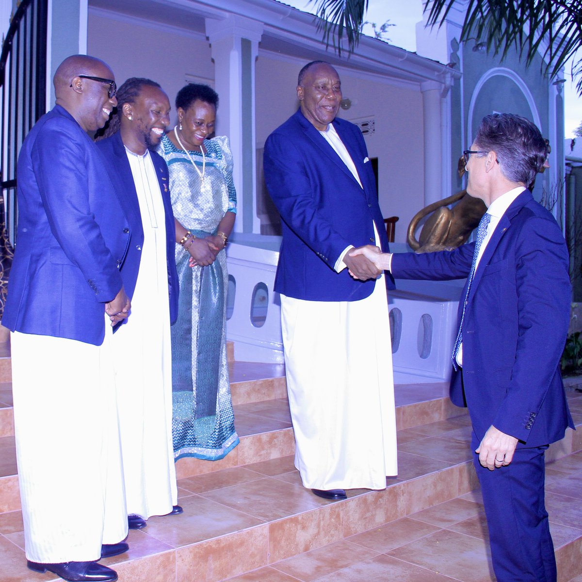 An evening at the Palace…✨What a pleasure to be invited by His Royal Highness Prince David Namugala Mawanda @BugandaOfficial & his wife as their guest at the Salaama Palace in Munyonyo. So much history in one place… 🙏 to my friends @Ganda_Boys for their kind facilitation!