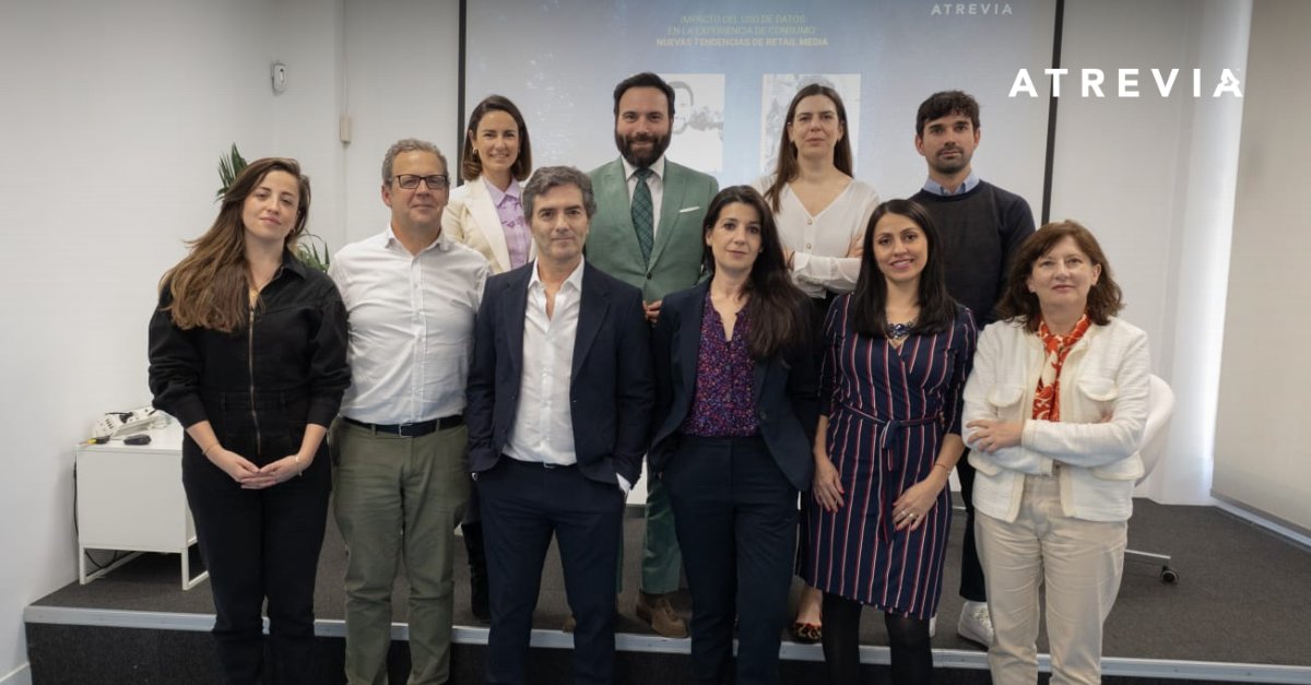 🗣️ Ayer celebramos en nuestra oficina de #ATREVIAMadrid un nuevo encuentro del ciclo #ExplorandoOcéanosAzules dedicado a analizar el 'Impacto del uso de datos en la experiencia de consumo y las nuevas tendencias del Retail Media' Inaugurado por @AngelNinoQ, concejal de…