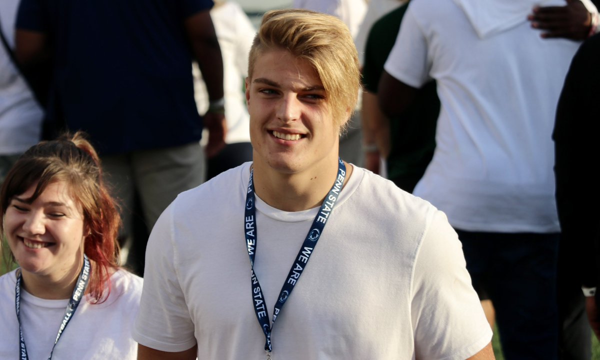 Irish offensive line coach Joe Rudolph offered elite 2026 OL Kevin Brown on Pot of Gold Day. “By the way he talked, it was easy to see he knew his stuff. I liked how he portrayed himself.” More on Brown, who is eager to visit Notre Dame soon: on3.com/teams/notre-da…