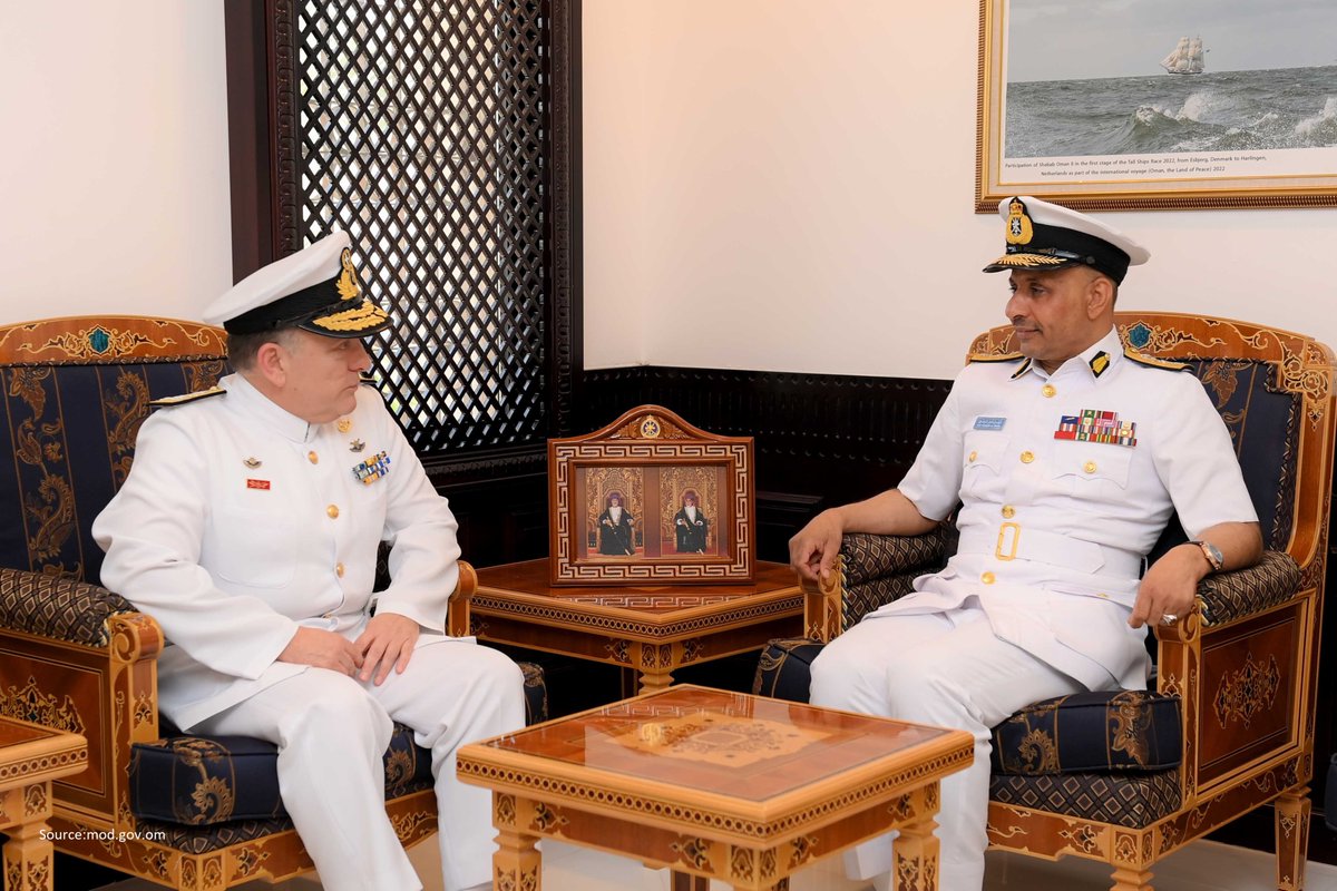 RAdm Vasileios Gryparis, in the framework of partnership with regional authorities, met RAdm Saif Nasser Al Rahbi, Commander of the Royal Navy of Oman. Both shared perspectives and deliberated on a range of mutual concerns, with a focus on benefits of freedom of navigation.