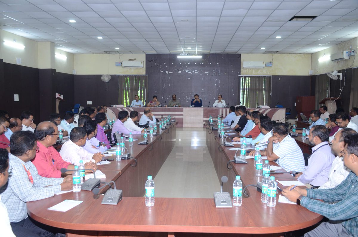 Micro-Observer is a special role created under the guidelines of ECI. The duties of the Micro-Observer are restricted to the day of polling yet a significant one. Today a training was organized at Zilla Parishad Conference Hall where 60 Micro-Observer participated. @OdishaCeo