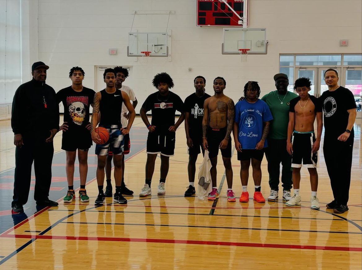 Great work this morning with the younger guys🏀🙏🏽💫