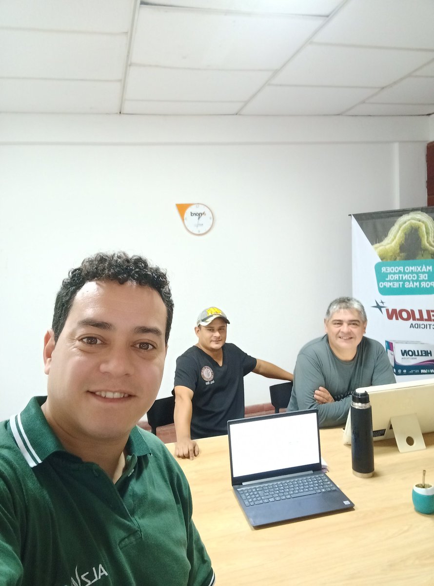 romano_nel's tweet photo. Capacitación con el equipo de RAYSER PICHANAL.

@ALZ_Agro 
@Santi_Caterina https://t.co/eIsr2lK9Vl