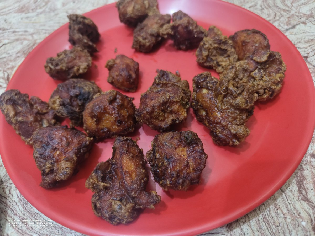 Cinema_Vamsha's tweet image. Layout round odre otte nu thumbathe 👀thamp aguthe en anthira 🤣
Roti and kabab is lub 🤌🏻
#MiddleClassLife