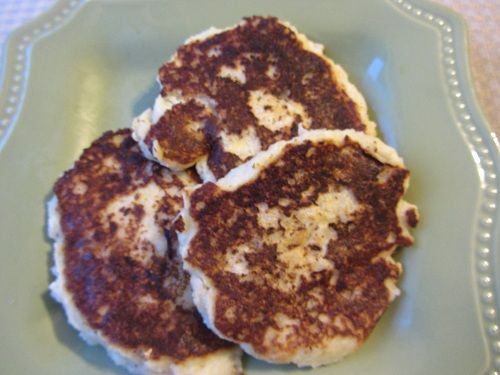 Potato Pancakes should not be a rare side dish, but planned leftovers for each time you make mashed potatoes! Serve family style and save half for these yummy treats!

healthy-diet-habits.com/potato-pancake…

#Potato #Potatoes #PotatoPancakes #SideDish #Leftovers #MashedPotatoes #Recipe #Food