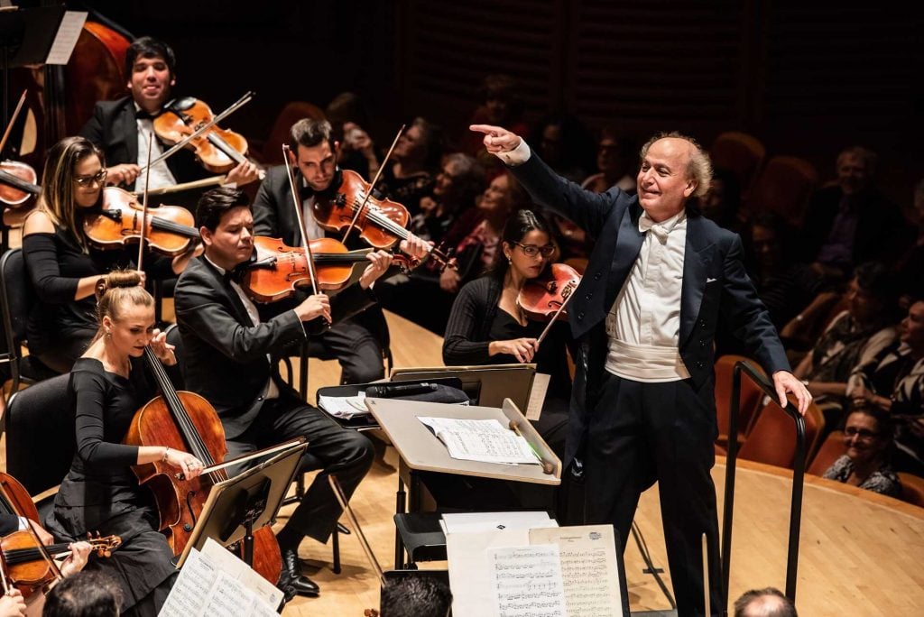 Artelize_Now's tweet image. CONGRATS to...🎉

The Miami Symphony Orchestra for referring 41 new individual ticket buyers through Artelize in the past 30 days! 🌟

eu1.hubs.ly/H08QwsZ0

Interested in learning more about successful ticket conversion?

#ArtelizeAudienceBuilder #TechInArts #AudienceGrowth