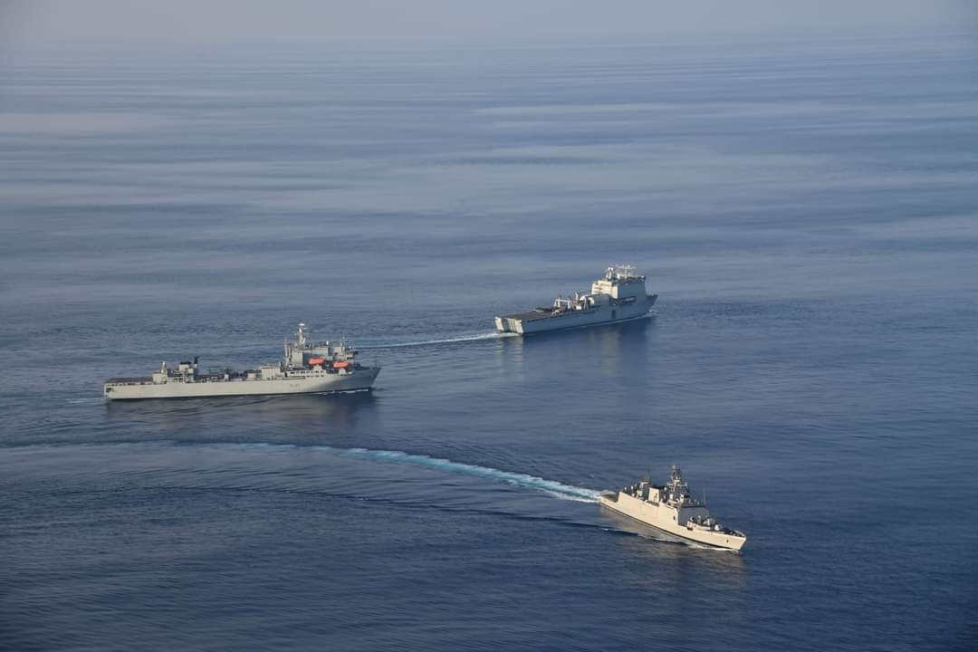 Indian Navy 🇮🇳 - Royal Navy 🇬🇧 Maritime Partnership Exercise

Stealth frigate INS Sahyadri participated along with UK Littoral Response Group South (LRGS) ships consisting of RFA Argus & RFA Lyme Bay. 

Via   #IADN