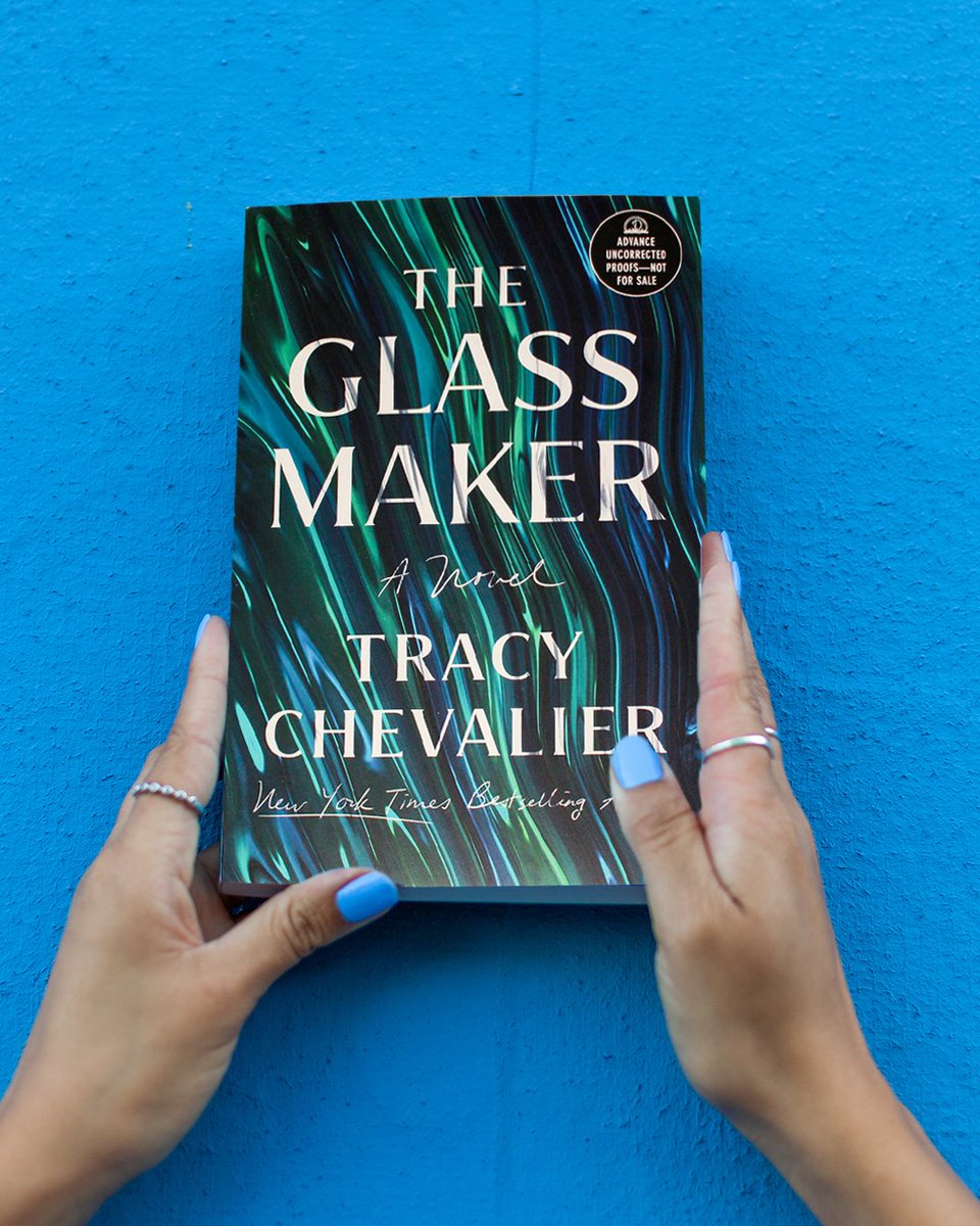 🚨 Goodreads Giveaway Alert 🚨 Enter to win an advanced reader copy of THE GLASSMAKER by @Tracy_Chevalier 👉 bit.ly/3SEyQjL