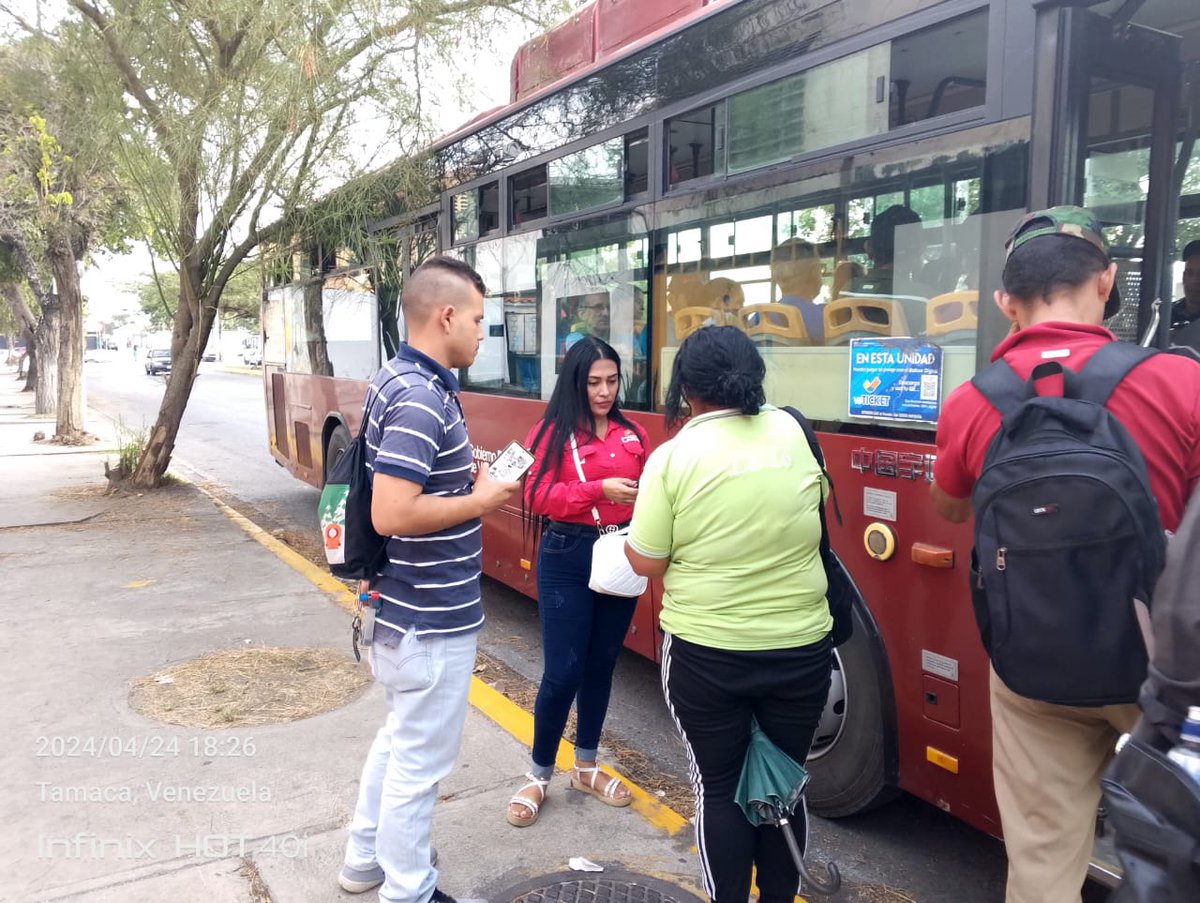 #25abr El presidente de Transbarca Leonel Sánchez, en su afán por fortalecer el servicio de transporte, realizó un despliegue con el equipo de ingresos propios con la finalidad de proyectar y promover el  cobro de pasaje de manera electrónica,