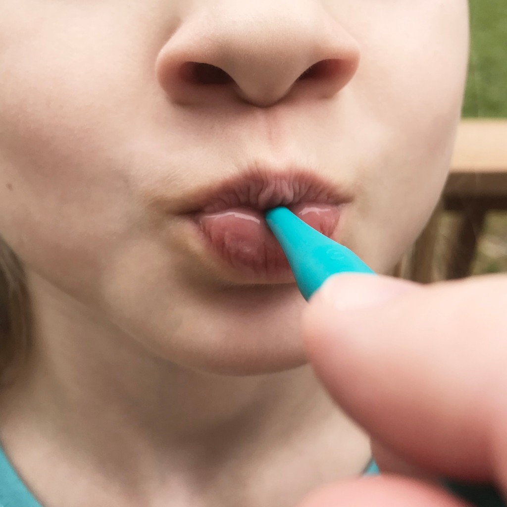 A modern twist on an SLP classic 😁Our proButton Set offers a safer upgrade of the classic "button pull" exercise. Place the button in front of the teeth, close the lips around it, and gently pull to work on lip closure.

#speechtherapy #speechlanguagepathology #arktherapeutic