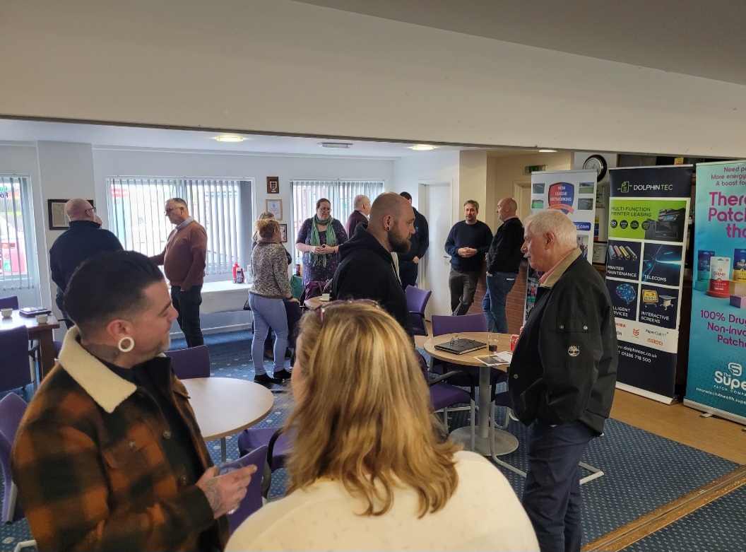 Back to @EveshamUnitedFC this afternoon for our monthly networking lunch.

Two years of events here and still going strong!

#NonLeagueNetworking #EveshamUnited #DolphinTec #Business #NetworkingEvents