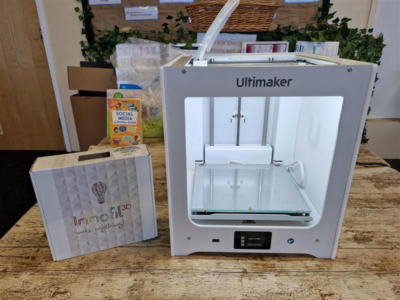 WesternBusiness's tweet photo. This school is definitely taking advantage of the latest technology with a 3D printer installed by our Western team of experts. https://t.co/Xq6IpyLE6K