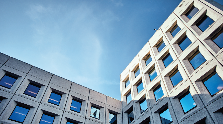 SignalsDefense's tweet image. Are you investing in your firm's digital security? RF window films represent one solution to prevent hacking and electronic eavesdropping. Learn more here: 
hubs.ly/Q02tX_Hg0 #RFshielding #RFblocking #datasecurity #scif