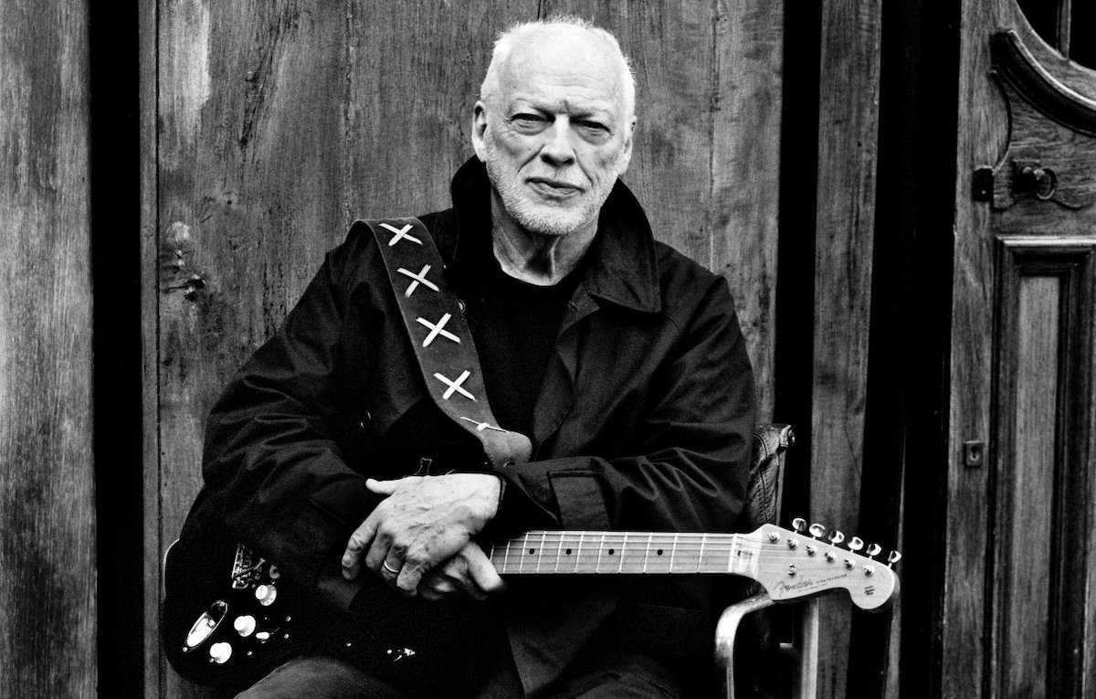 'La strada per l’inferno è lastricata d’oro Ti venderanno cose di cui non hai bisogno' Il ritorno di un Mito David Gilmour Accompagnato da Richard Wright youtu.be/4DesLs2dYys?si…