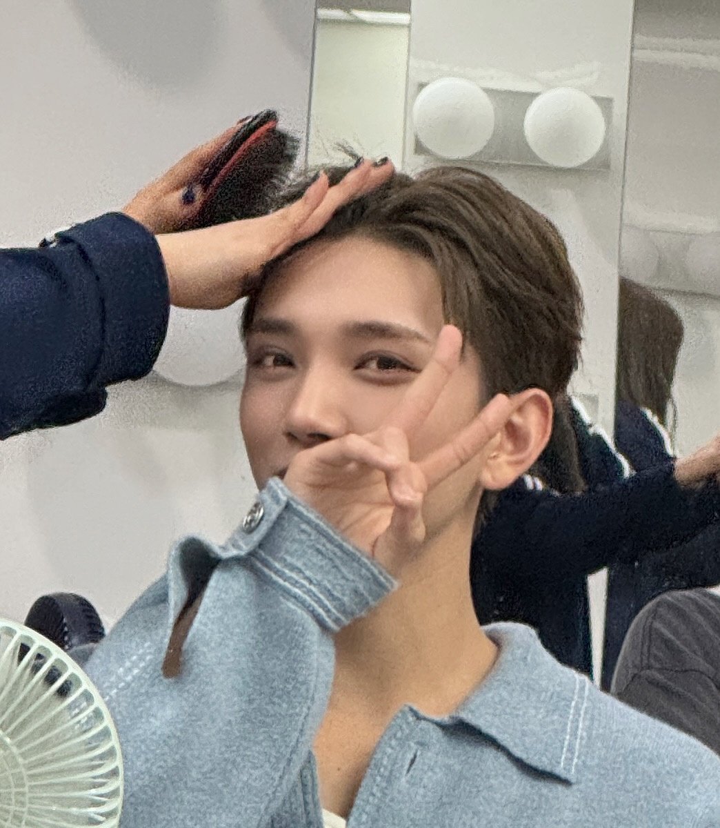 Minimal sehari sekali kita lihat muka gantengnya SHUAmi gw🙏🏻🙏🏻🙏🏻