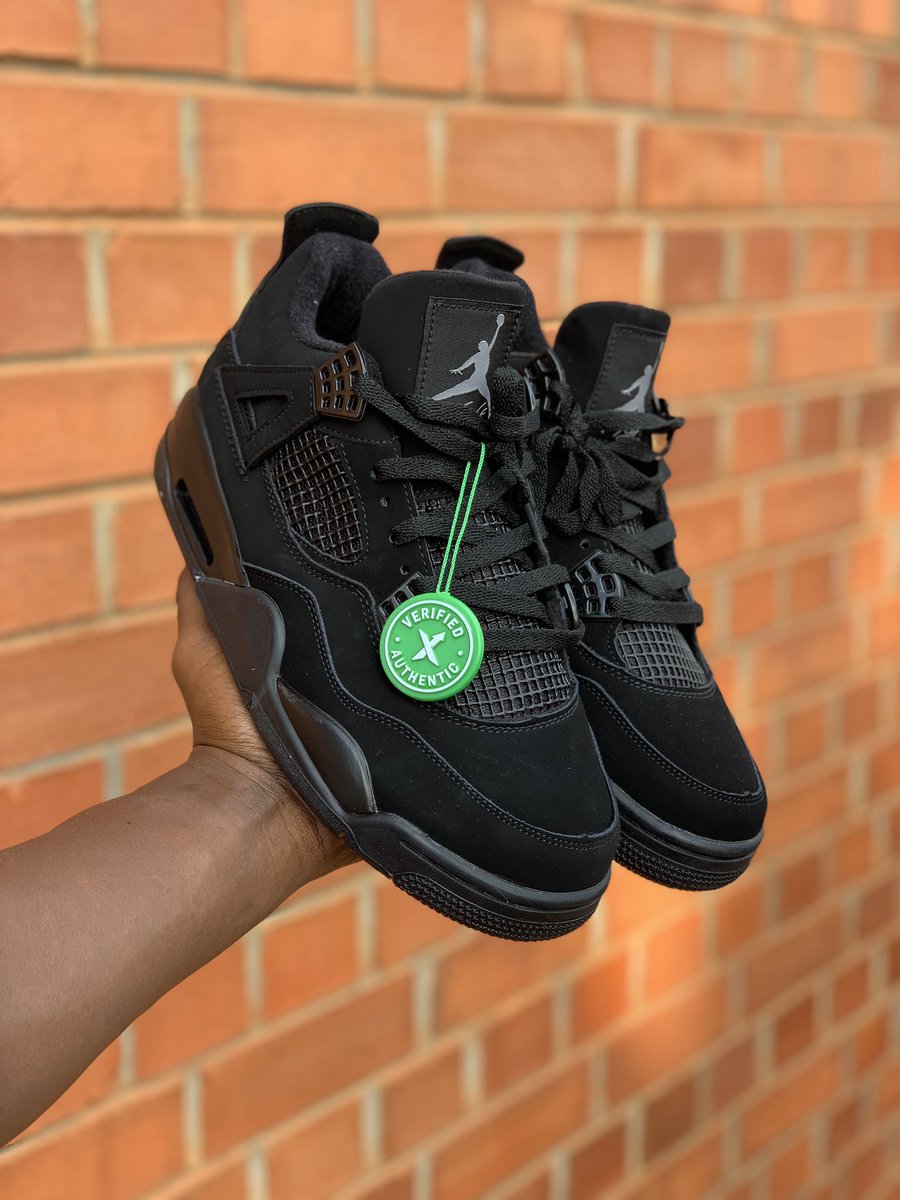 AsAGODAmongMen's tweet photo. Tailored a suit, sold a Jordan pair &amp; a Swingman NBA jersey.

A selling point of any business model though, is its VISUALS; a product that appeals to the eye SURELY sells, thus upsurge in market share.📈

That’s whence a better iPhone cometh in.

iPhone XS Max. #LevelUpNeVenus https://t.co/970nMANVkI
