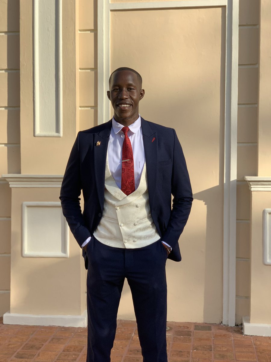 AsAGODAmongMen's tweet photo. Tailored a suit, sold a Jordan pair &amp; a Swingman NBA jersey.

A selling point of any business model though, is its VISUALS; a product that appeals to the eye SURELY sells, thus upsurge in market share.📈

That’s whence a better iPhone cometh in.

iPhone XS Max. #LevelUpNeVenus https://t.co/970nMANVkI
