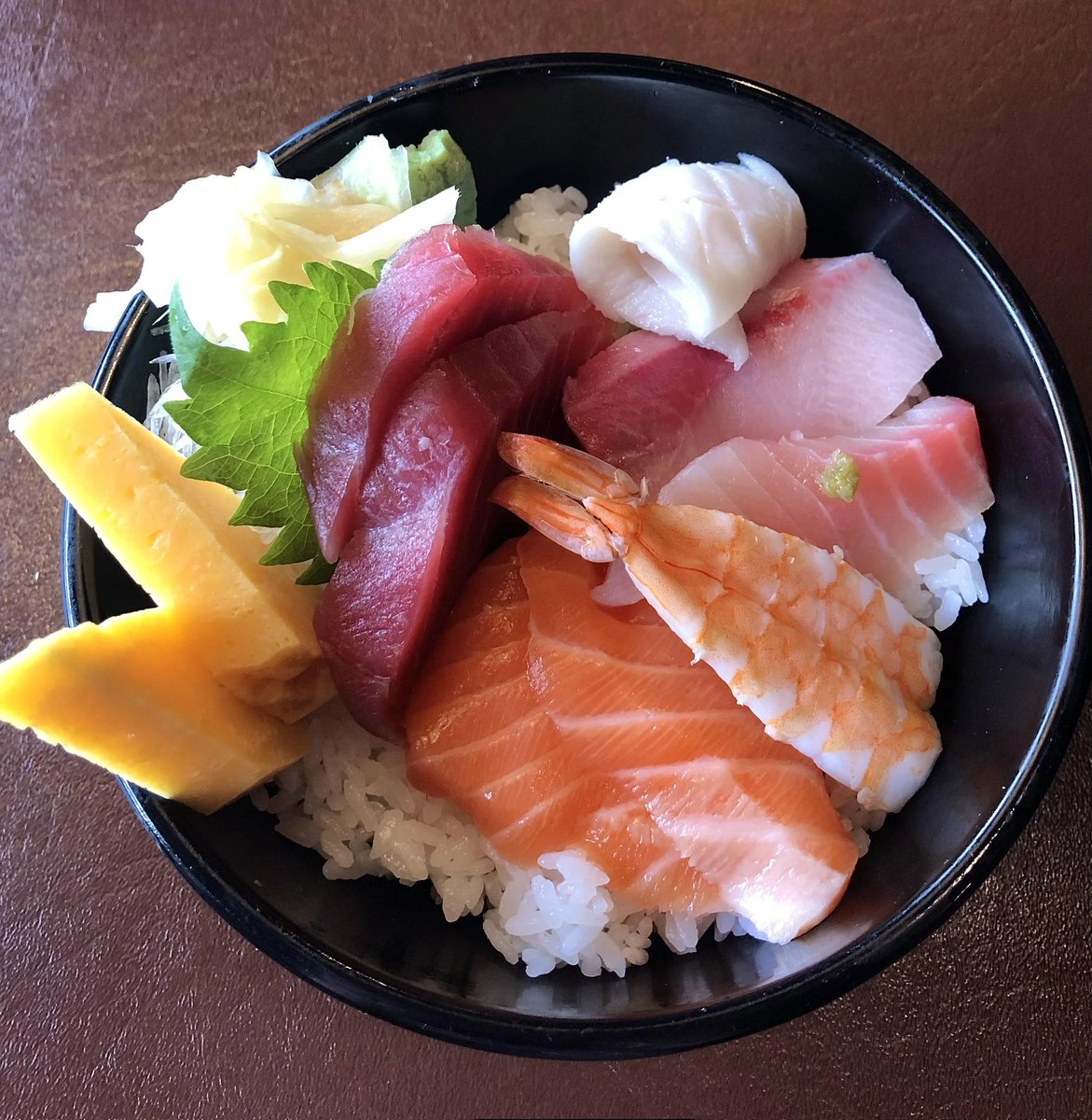 eatdrink75's tweet photo. 🍣 My 'go to' lunch whenever I'm in Japan is a chirashi bowl. Especially at a fish markets. You?
#chirashi #sushi #sashimi #sushiplate #sushiroll #Japanesefood #chirashibowl #sushilover #SushiTime #sushiporn #sushifan #sushiaddict #sushilovers #sushilover #sushibowl https://t.co/P04DSBH2yE