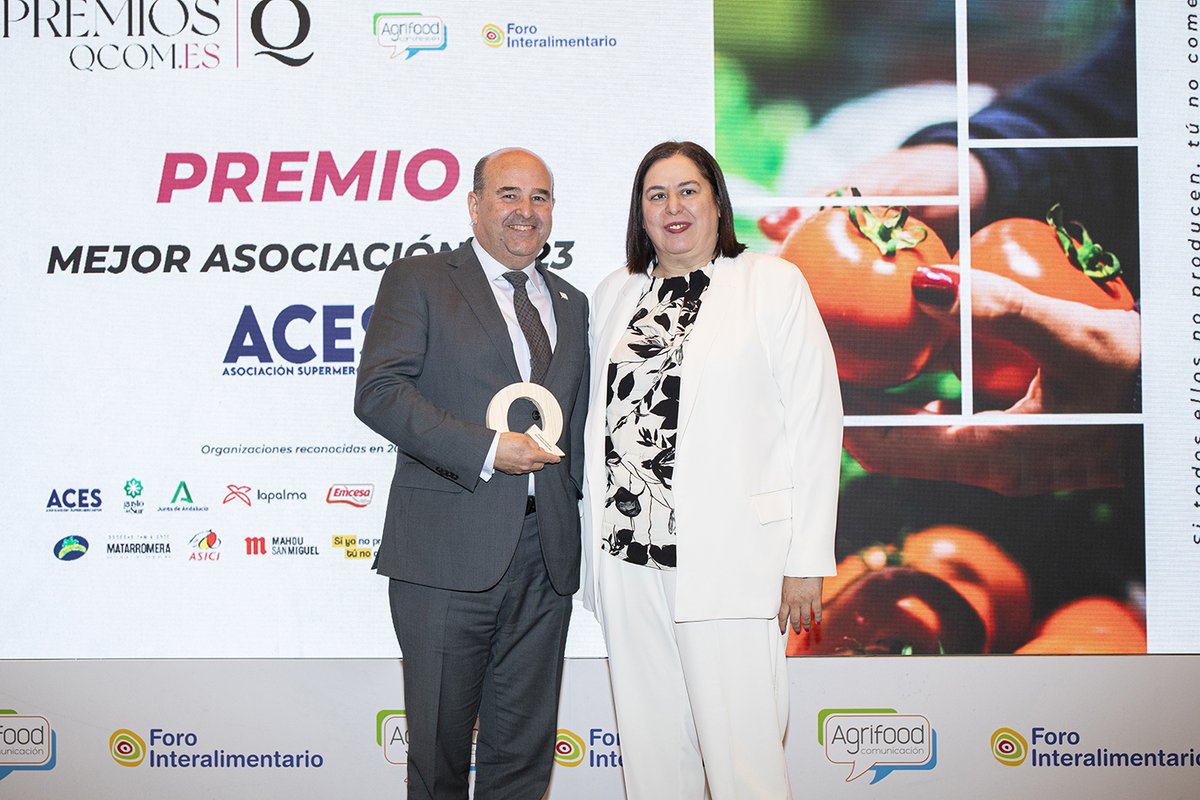 📣 @ACES_supers ha sido premiada como la Mejor Asociación de 2023 por @qcom_es Este premio destaca su labor en la defensa y promoción de los intereses de las empresas de distribución y supermercados en España.👇 peidrocomunicacion.com/aces-recibe-el… #PeidróComunicación #ACES