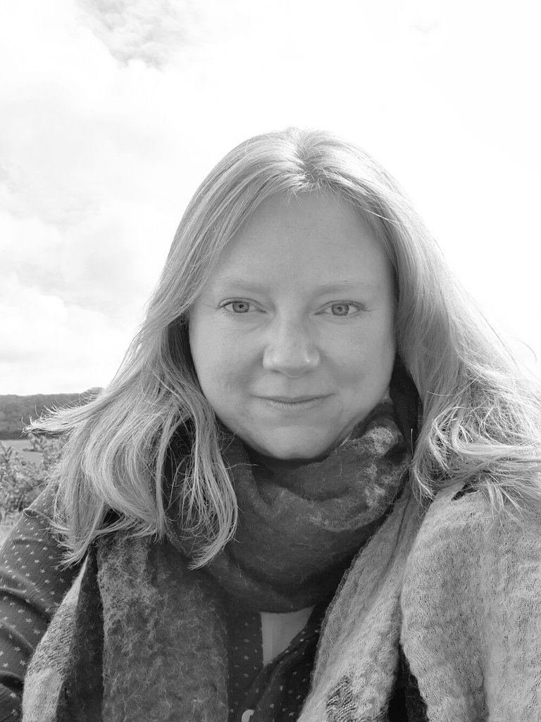 We are devastated to hear the news of Kirsty's passing.  Cornwall's creative community owes her so much.  Our thoughts are with her many friends and her family. Rest in power and peace, Kirsty. ❤️

📷 K. Cotton - Hypatia website.