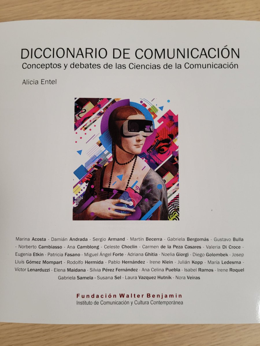Nuevo diccionario de comunicación. Muchas gracias @aliciaentel por la invitación a colaborar!
